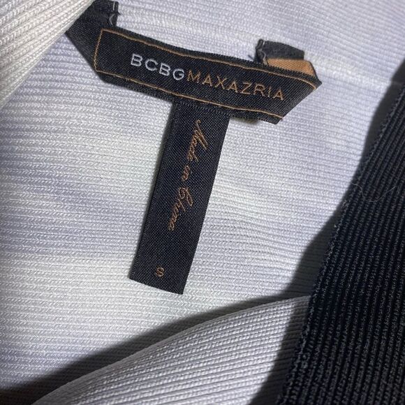 Bcbg • mini skirt - Picture 3 of 4